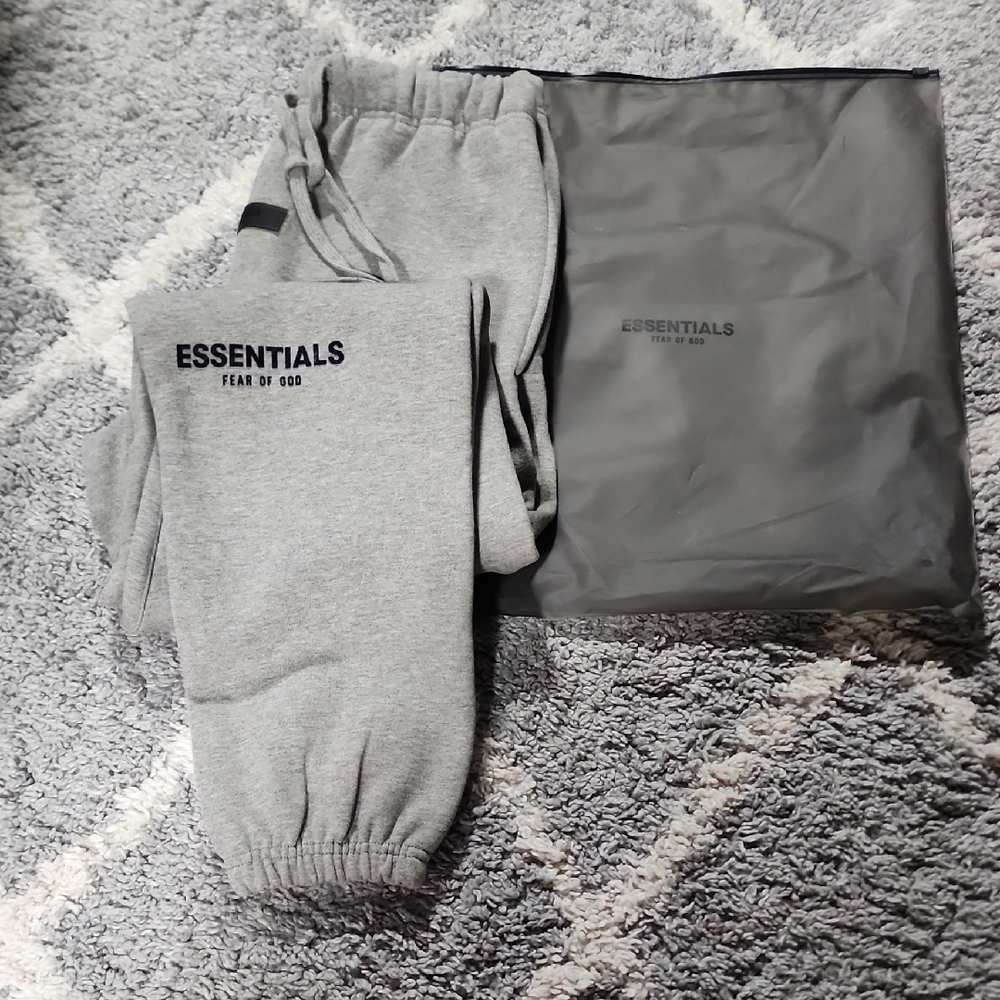Men's Essentials Dark Oatmeal Sweatpants